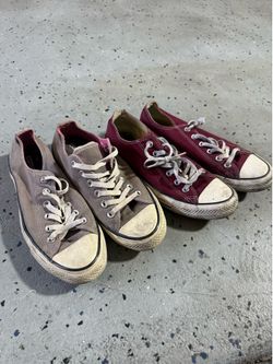 Women’s Size 9 Converse 2 pair