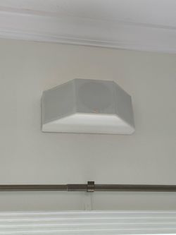 Klipsch surround speakers  1pair