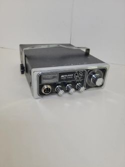 1976 Midland 13-857B 23 Channel CB Radio Made in Japan - Untested