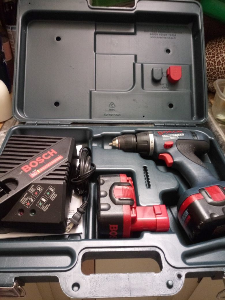 BOSCH DRILL