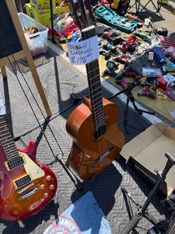 Yamaha Classical.    $150