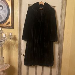 Classic MINK Fur Coat Dark Brown black Women's Large 46" Length Excellent condition 