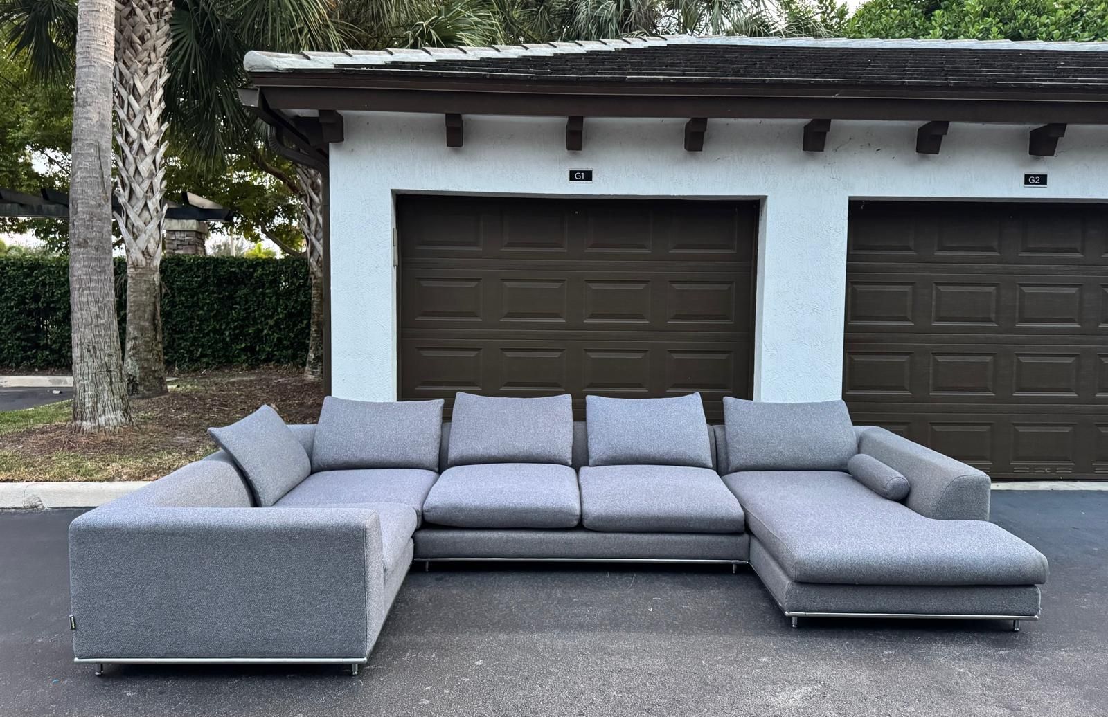 🛋️ Sectional Couch/Sofa - Modular - Linen -  Perazzi - Delivery Available 🚛