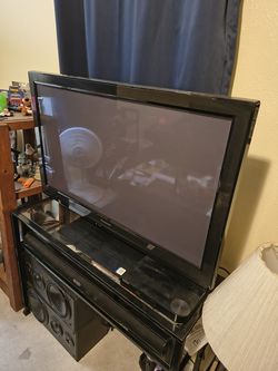 40" LED TV w/Jensen soundbar