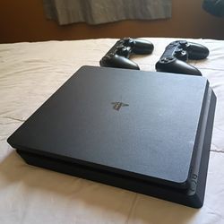 PS4 Console Package