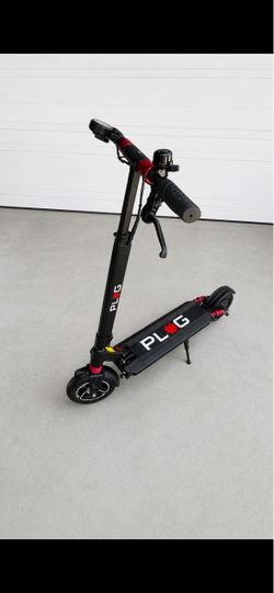 PLUG Electric Folding Scooter