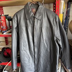 Men’s medium leather jacket