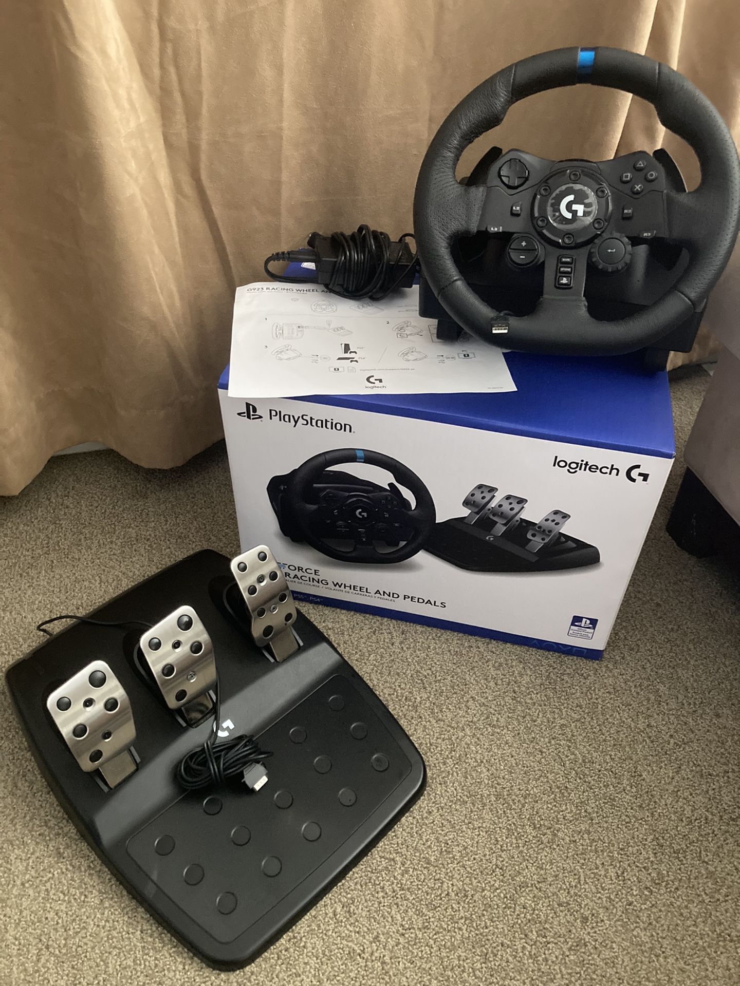 VOLANTE LOGITECH G923 RACING WHEEL & PEDALS