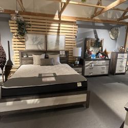 4PC King Bed Set Gray/beige 