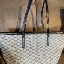 Mk bag large like new