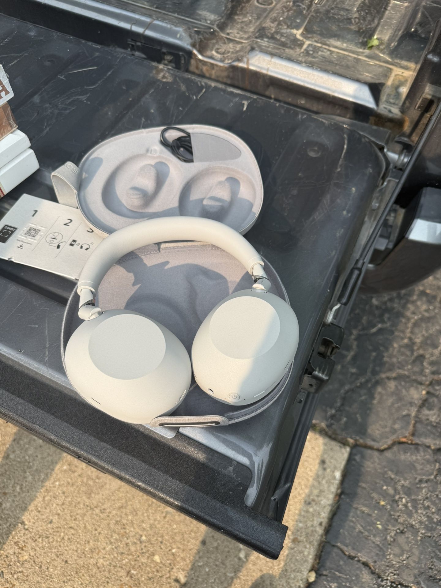BRAND NEW Sony WH-1000XM6 Headphones