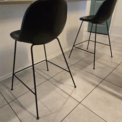Black Bar Stools W/Hair Pin Legs In MESA