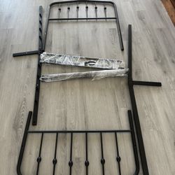 Vintage Style Twin Bed - Black 