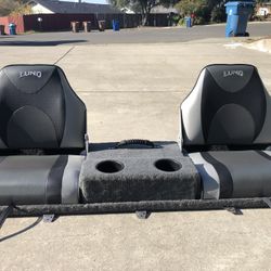 Lund Flip Up Jump Seat 