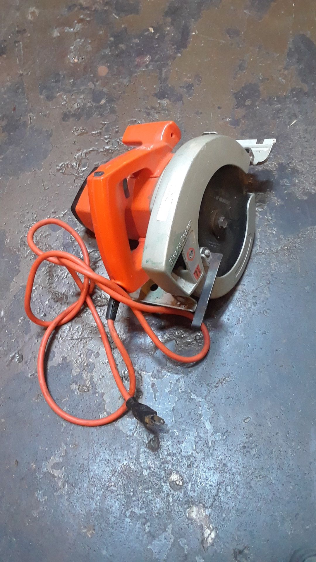 Bkack & Decker Circular Saw