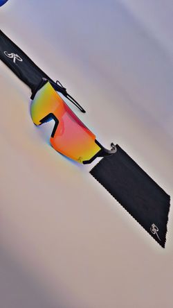 SR shades 😎