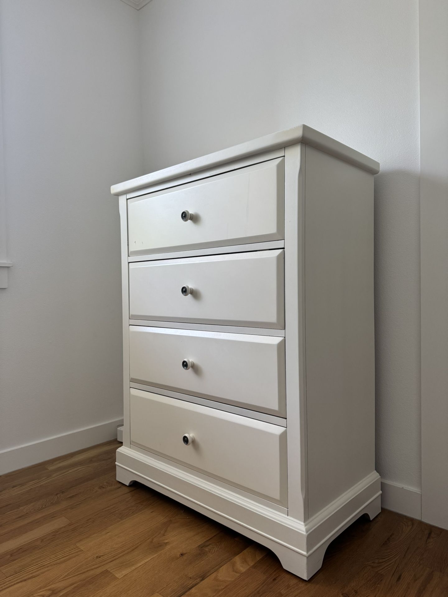 4 Drawer White Dresser