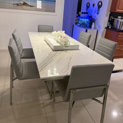 6 chair dinning table set with sideboard