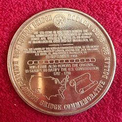 1988 LONDON BRIDGE ROTARY CLUB COMMEMORATIVE DOLLAR GOLD TONE COIN TOKEN ‼️ See 1000 RARE - VINTAGE & DESIGNER Items Here .... ‼️
