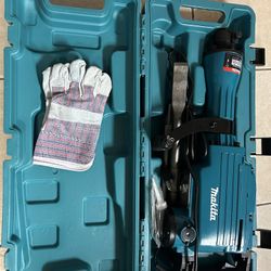 Makita