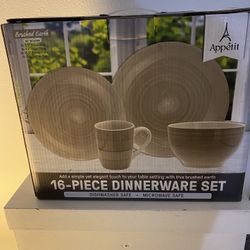 Nice Full Set Of Dishes Brand New!!