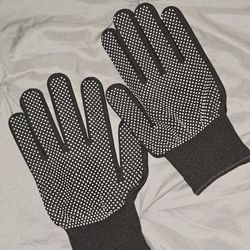 Brand New:

Heat Resistant Gloves For Hair Styling