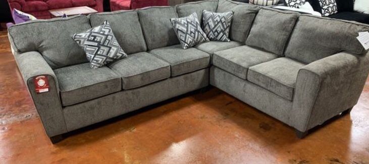 Large Grey Sectional Sofa Couch!!