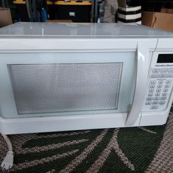 Microwave Oven