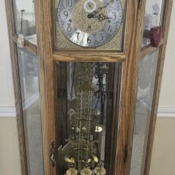 Howard Miller Majestic II Curio Grandfather Clock 610939