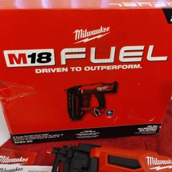 M18 Milwaukee Fuel 16 GA Finish Nailer Tool Only $$250 Fijo