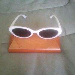 Retro 90's Style Sunny's 