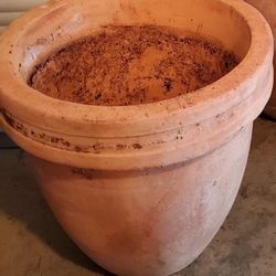 2 French Country Terracota Planters (Crate & Barrel) With 2 Made In Italy Clay Saucer Plates