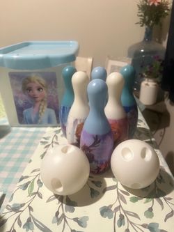 Disney Frozen Kids Bowling Set