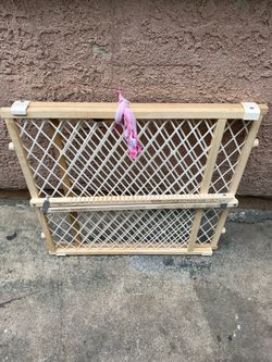 Door gate