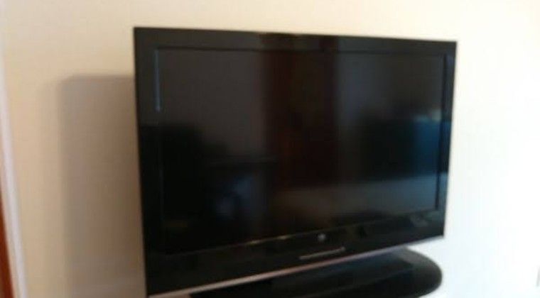 TV 40 inch