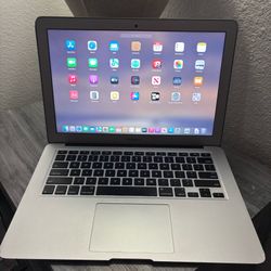 Mac Book 13