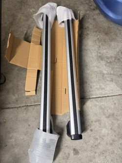 Audis Q5 OEM Roof Rack Cross Bars