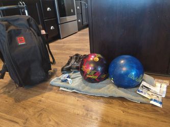 Brunswick Bowling Set 2 Bowling Balls, SZ 10.5 Shoes & Accessories