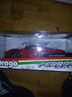 Diecast 1:18 Burago Ferrari La Ferrari