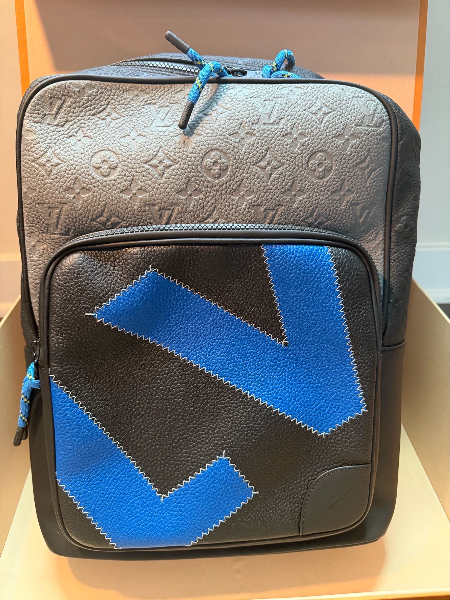 Louis Vuitton Discovery Backpack Monogram Shadow Black Gray Blue Limited Edition Rare Graphic