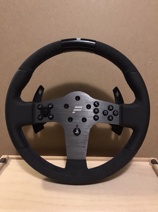 valg æggelederne når som helst Fanatec CSL Elite PS4 Racing Steering Wheel for Sale in Sacramento, CA -  OfferUp