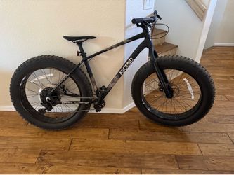 Ascend Moher Bike