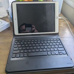 iPad 7th Gen w/ protection