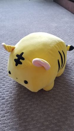 Round 1 Tiger plush / stuffed animal