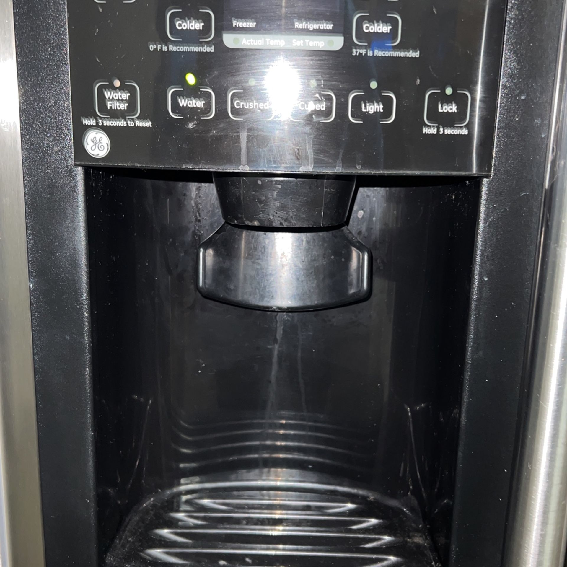 Refrigerator GE for Sale in Miami, FL OfferUp