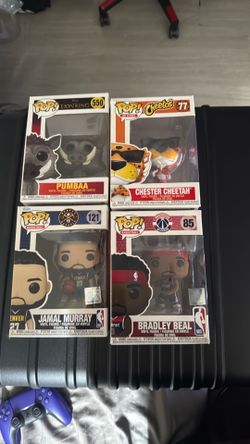 Funko Pop 4 for 8$