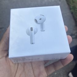 AirPods 4