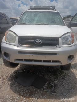2005 Toyota RAV4 for parts