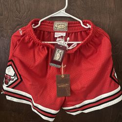 Mitchell & Ness Chicago Bulls 96 NBA Finals Basketball Shorts Small Red