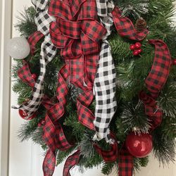 Beautiful Christmas Wreath 